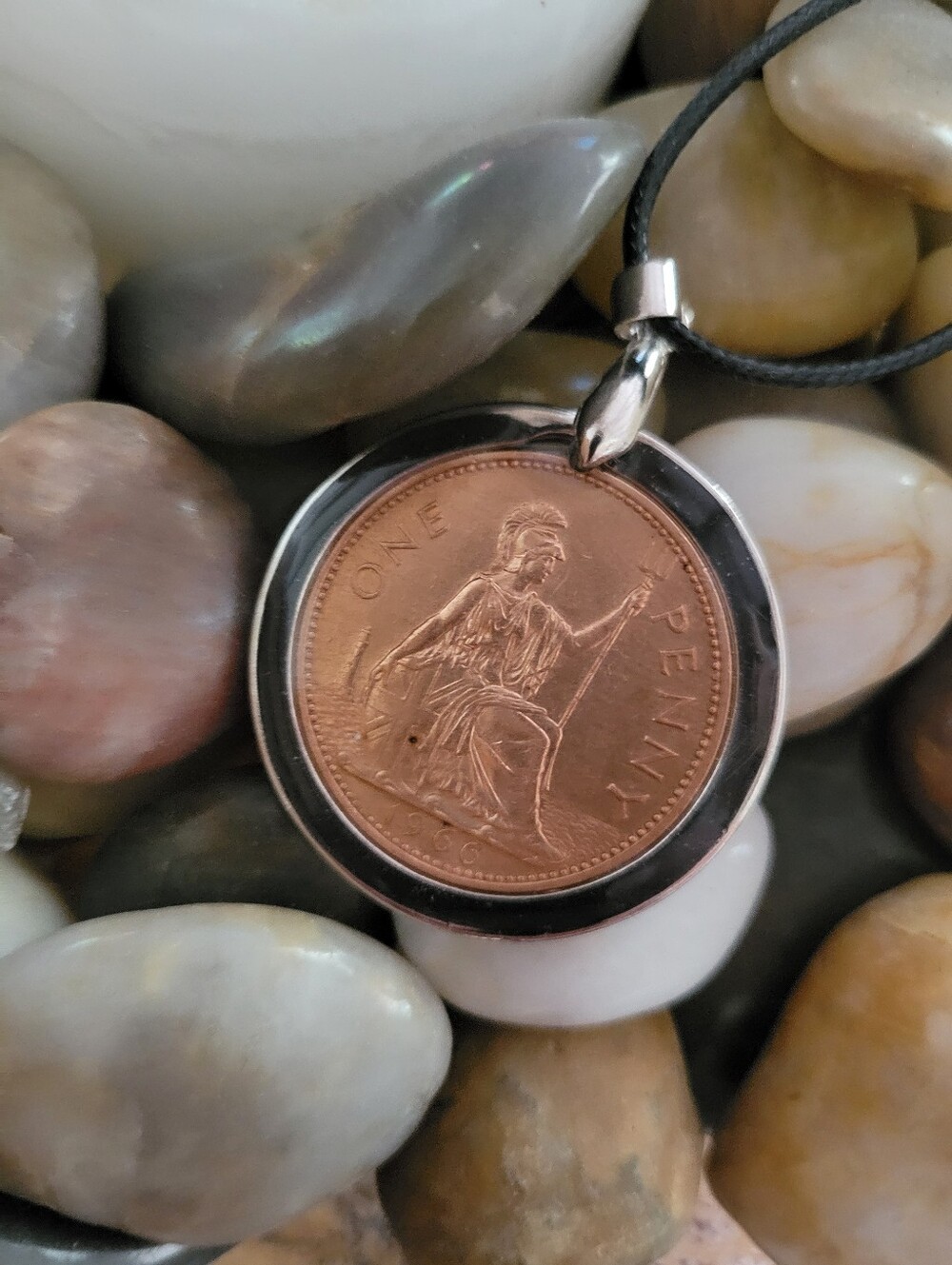 1966 English 1 Penny Coin Pendant, Artisan Vintage Coin Resin Necklace - Picture 14 of 15
